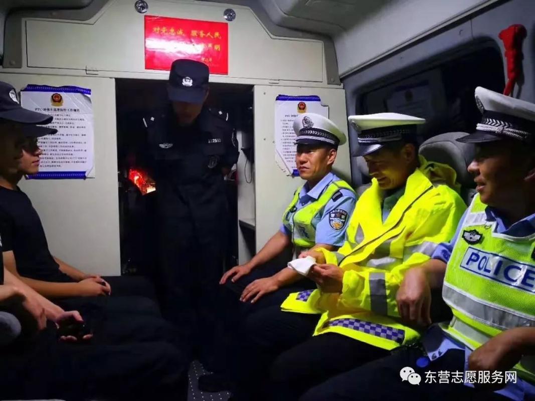 应对"利奇马"东营志愿者在行动